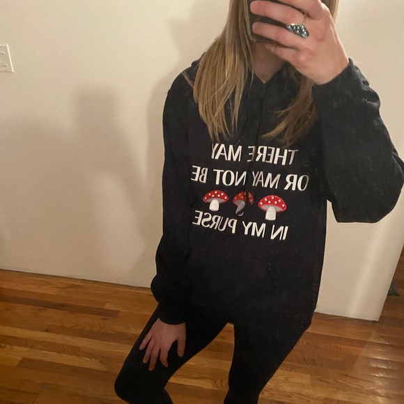 🍄 Private Party black shrooms in my purse hoodie sweatshirt w/ mushroom patches - Picture 5 of 9